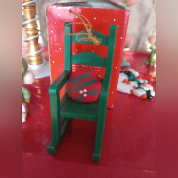 Vintage Avon ,Grandma and Grandpa rocking chair ornaments in box.set of 2 - Picture 3 of 3